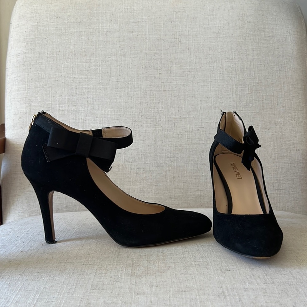 Nine West Black Velvet Heels